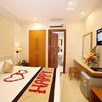 S79 Happy 2 Hotel